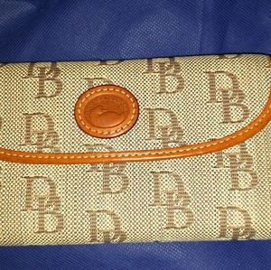 Dooney & Bourke Vintage Wallet